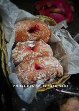 Donat Buah Naga dengan Isi Selai Buah Naga (Homemade Dragon Fruit Jam Filled Sugar Doughnuts)