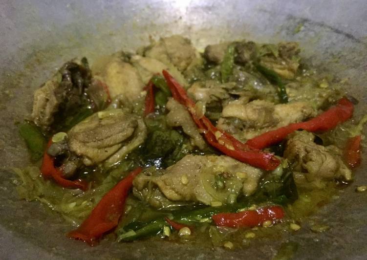 resep makanan Gulai Ayam Bawang