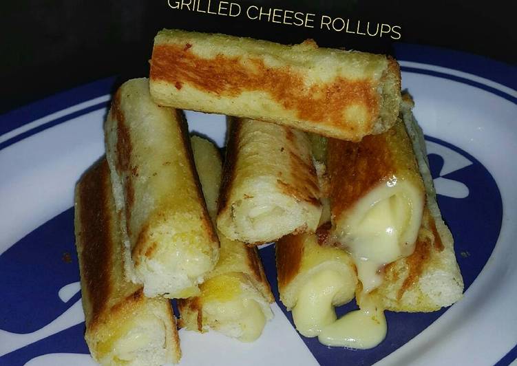 resep makanan Grilled Cheese Rollups / Roti Keju Panggang Mozarella