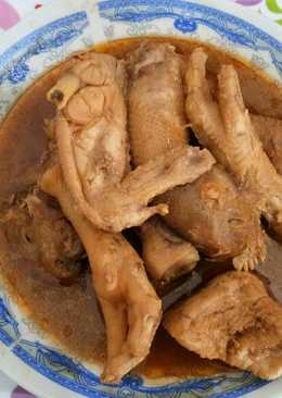 Semur ayam (ceker, kepala dan sayap)