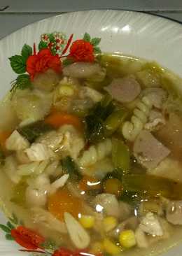 Sup ayam macaroni dan pentol