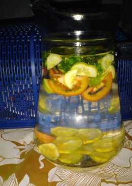 Infuse water tomat dan timun