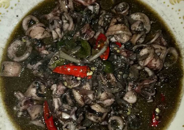 resep masakan Cumi hitam pedas