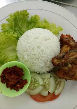 Ayam Goreng Bandung dan Sambal Terasi