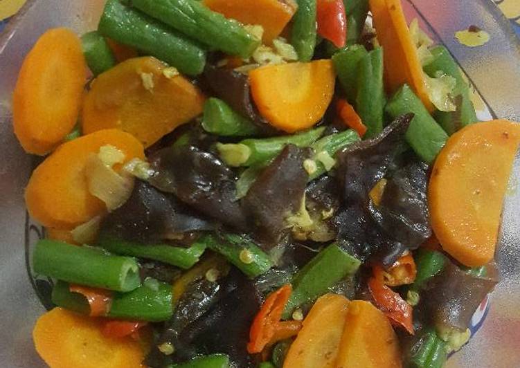 gambar untuk resep makanan Tumis buncis jamur kuping