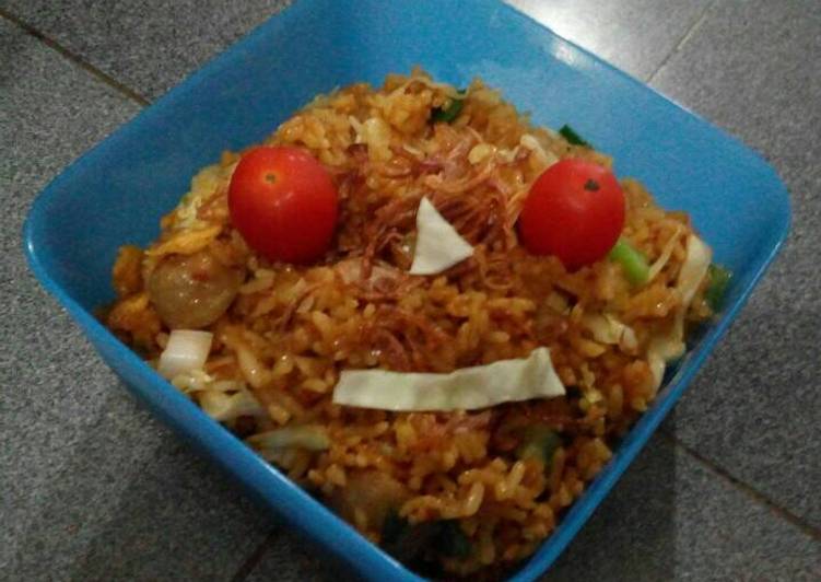 gambar untuk resep Nasi goreng praktis