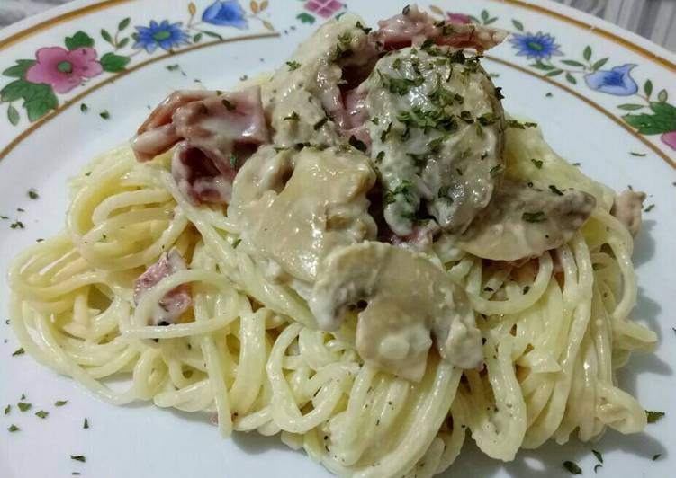 bahan dan cara membuat Spaghetti carbonara