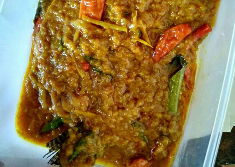  Resep Ikan bumbu pesmol oleh mega alami Cookpad