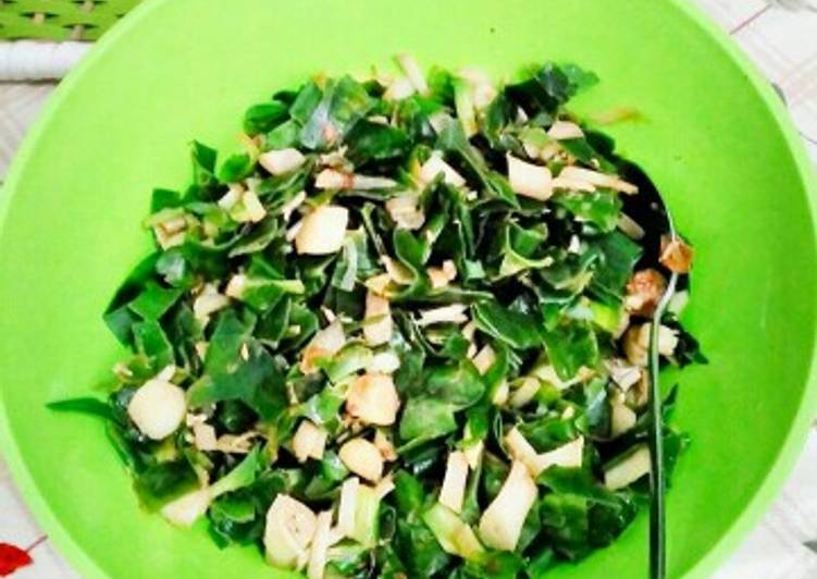 resep lengkap untuk Tumis daun cikur /kencur