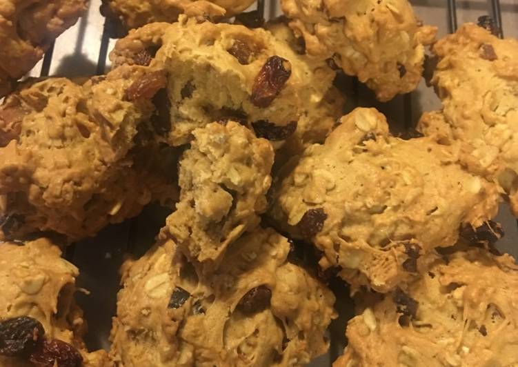 gambar untuk resep Cookies oatmeal raisin apricot sultana