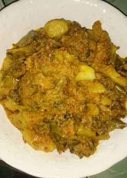 Rendang kerang kupas with kentang