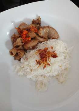 Usus sapi goreng pedas