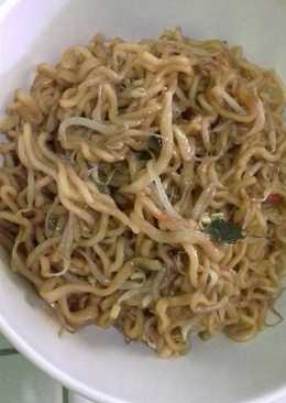 Tumis mie goreng pedeessss