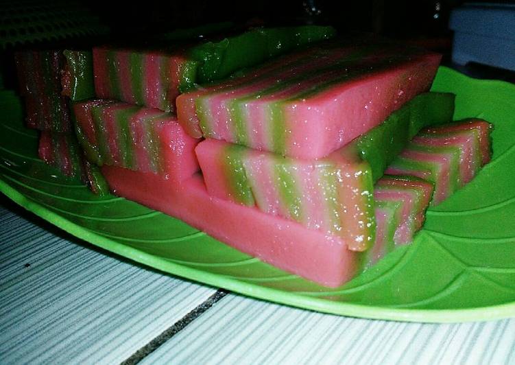 resep lengkap untuk Kue Lapis Beras Simple