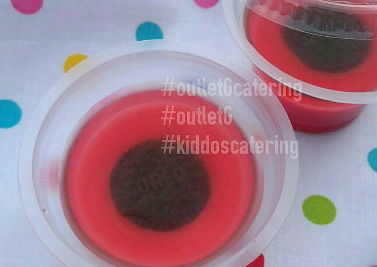 gambar untuk resep Mini oreo strawberry pudding lapis