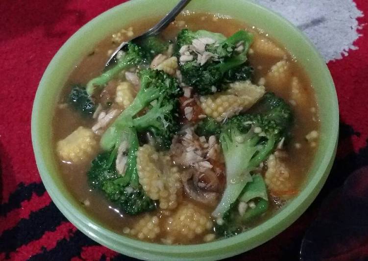  Resep  Sayur  brokoli saus  tiram  oleh She Bidadari Cookpad