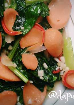 Tumis sawi hijau sosis