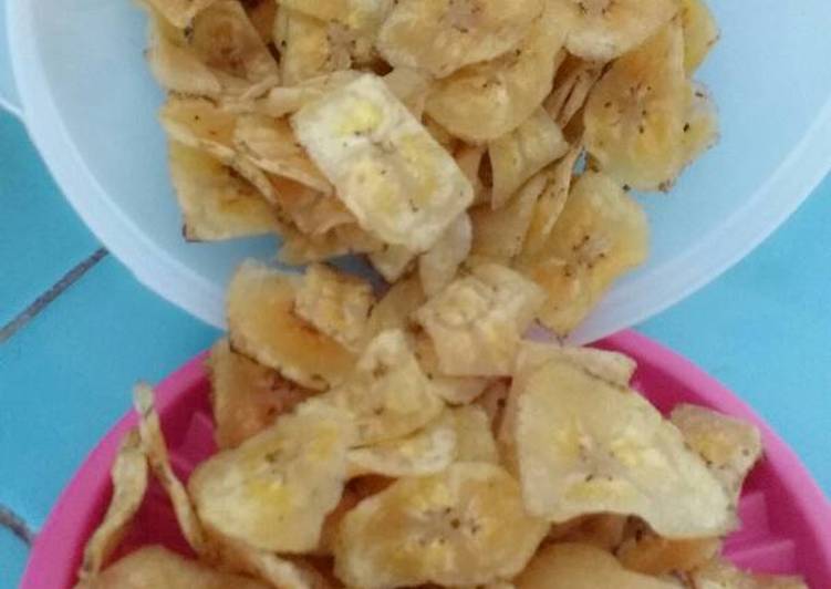 bahan dan cara membuat Keripik pisang renyah gurih