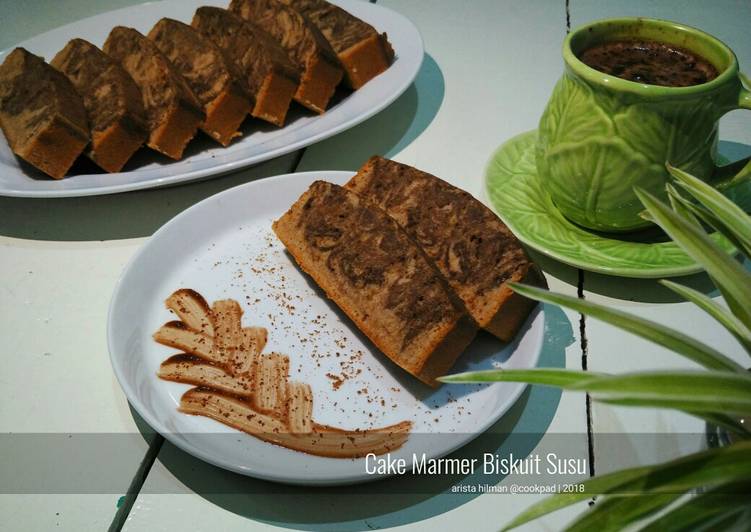 resep lengkap untuk Cake Marmer Biskuit Susu