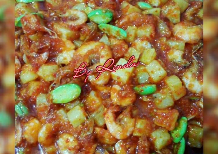 resep makanan Udang Kentang Plus Pete Balado