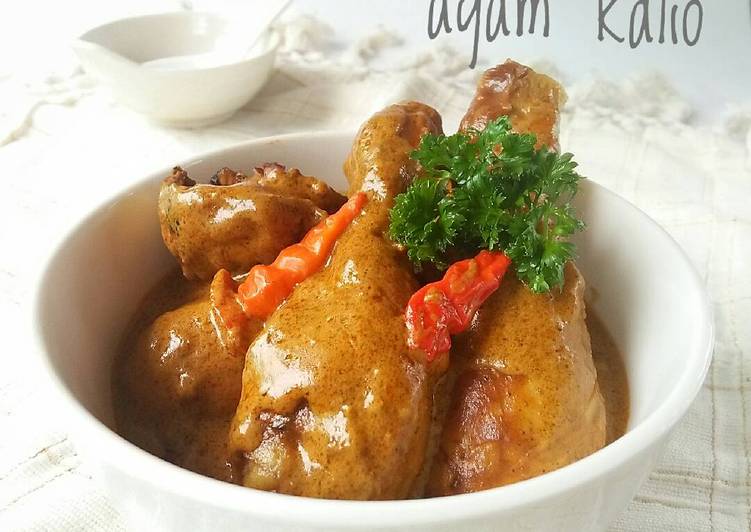 resep lengkap untuk Ayam Kalio