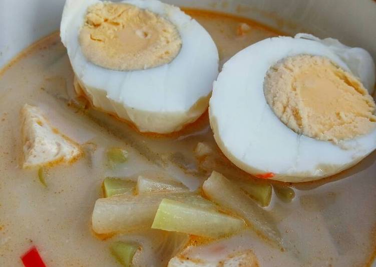 resep lengkap untuk Sambal Goreng Labu Siam Tahu Telor