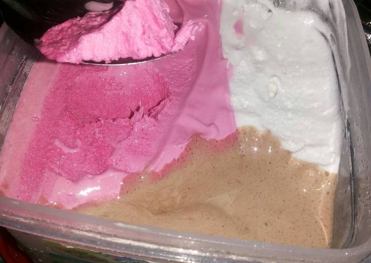 gambar untuk resep makanan Eskrim dung dung coklat strawberry dan vanilla