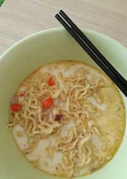 Indomie kuah susu sederhana