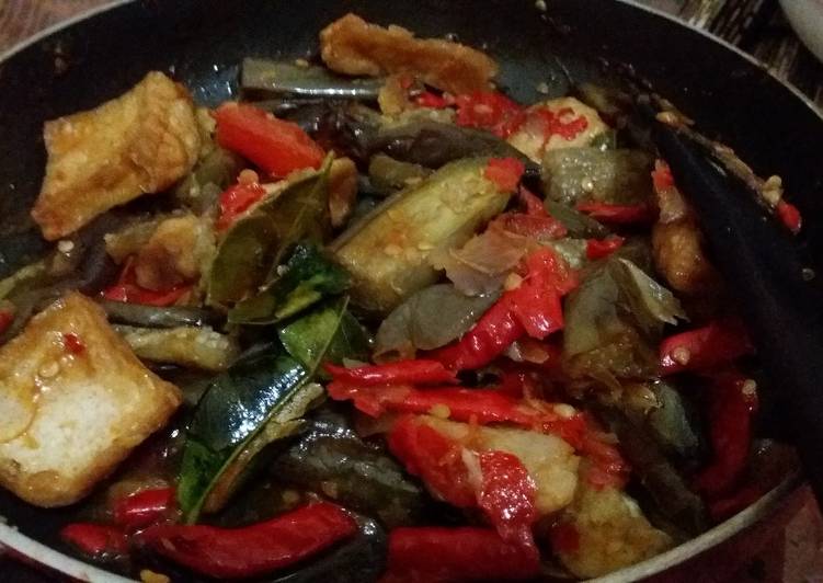 resep lengkap untuk Balado Terong dan Tahu