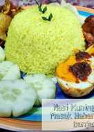 Nasi Kuning Gurih Bumbu Masak Habang Khas Banjar