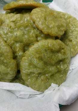 Kue cucur gula merah wangi pandan