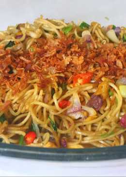 Mie goreng putih simple