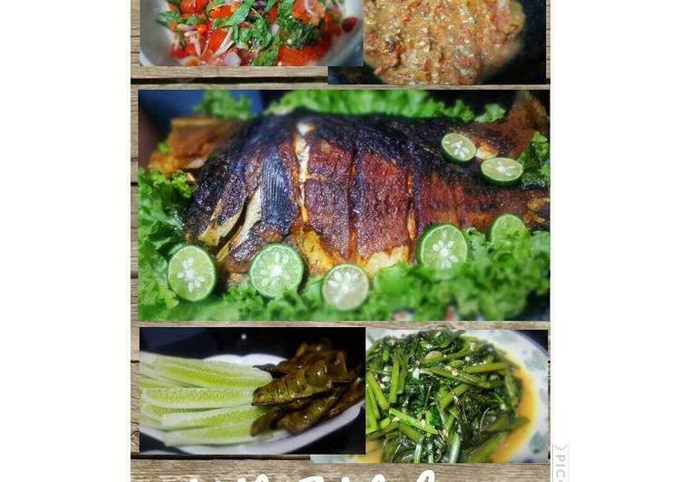 Resep Ikan Kuwe Bakar Kecap + Bahan Pelengkap #BikinRamadanBerkesan
Karya Erwina Parlawita