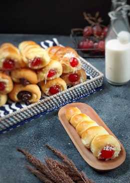 Cream Vla Horn Bread