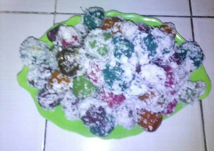 Resep Klepon Ubi Pelangi Cantik?? by: Erni Hartanti.Amd??????