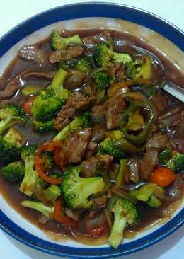 Tumis daging sapi brokoli saos teriyaki simple