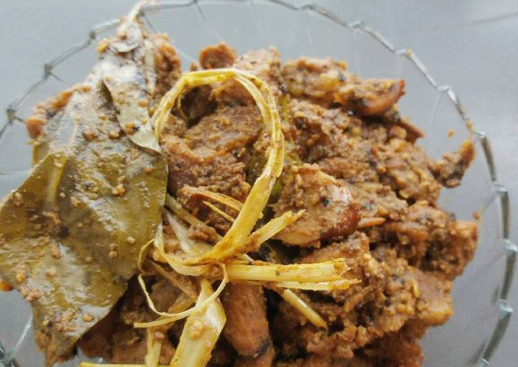 bahan dan cara membuat Rendang Daging Awet (tidak gampang basi)