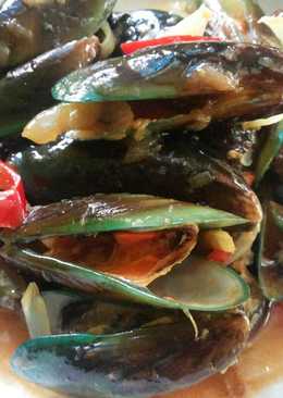 Kerang Ijo Saus Padang