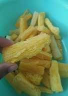 Singkong goreng merekah