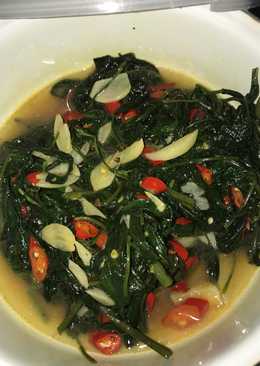 Tumis kangkung terasi