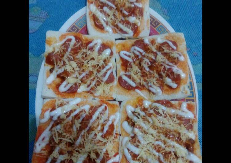 resep makanan Pizza roti tawar ala winta