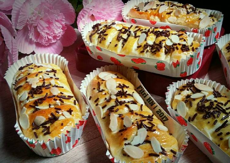 gambar untuk resep Roti Isi Pisang Coklat Keju