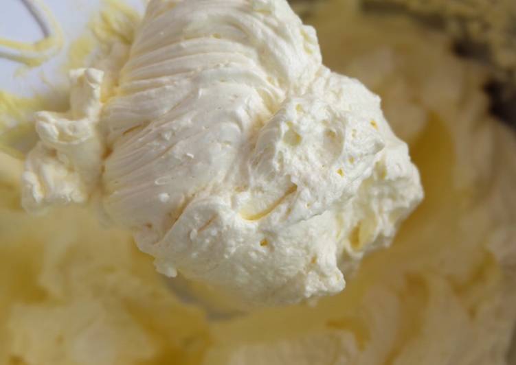 Resep Buttercream jadul resep chennie zhang oleh 