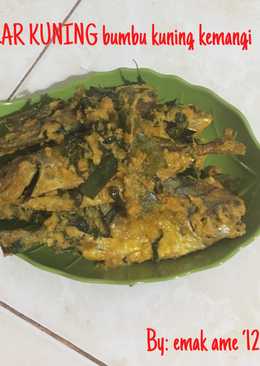 Ikan selar bumbu kuning kemangi