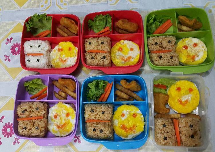  Resep  Bekal Anak  Bento Nasi  Goreng  Smile  oleh Bunda 