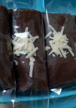 Dadar gulung pisang coklat