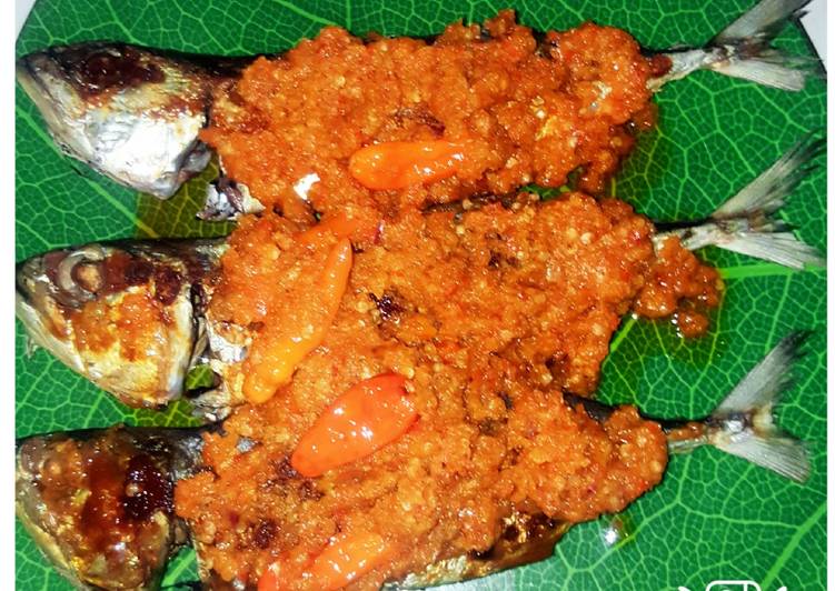 Ikan kembung Bakar Rica foto resep utama