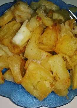 Singkong goreng GURILEM.(Gurih enak peleum)ðŸ˜