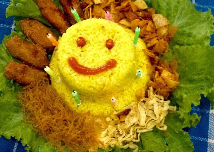 cara membuat Nasi Kuning magic com