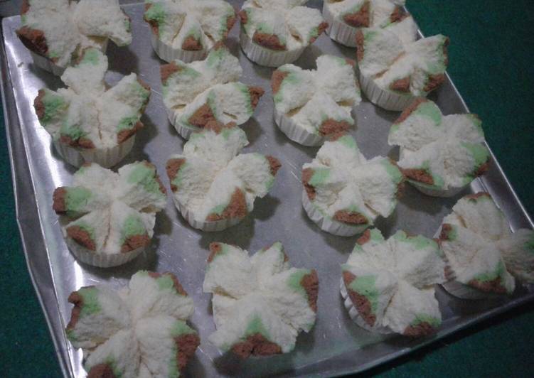  Resep  Bolu  kukus  mekar lembut  anti  gagal  oleh Ummu Harta 